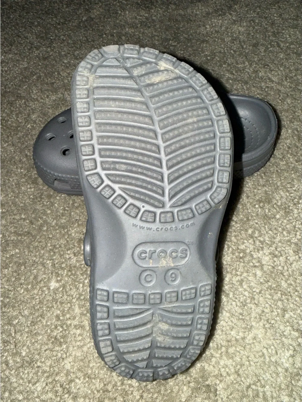 CROCS Kids Classic Clog in Charcoal Gray